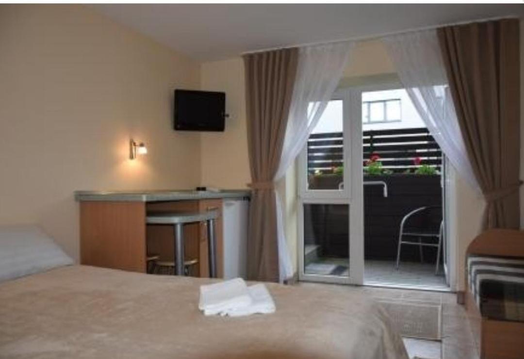 Palangos Vila Apartments Паланга Екстер'єр фото