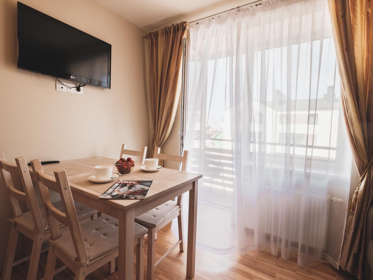 Palangos Vila Apartments Паланга Екстер'єр фото
