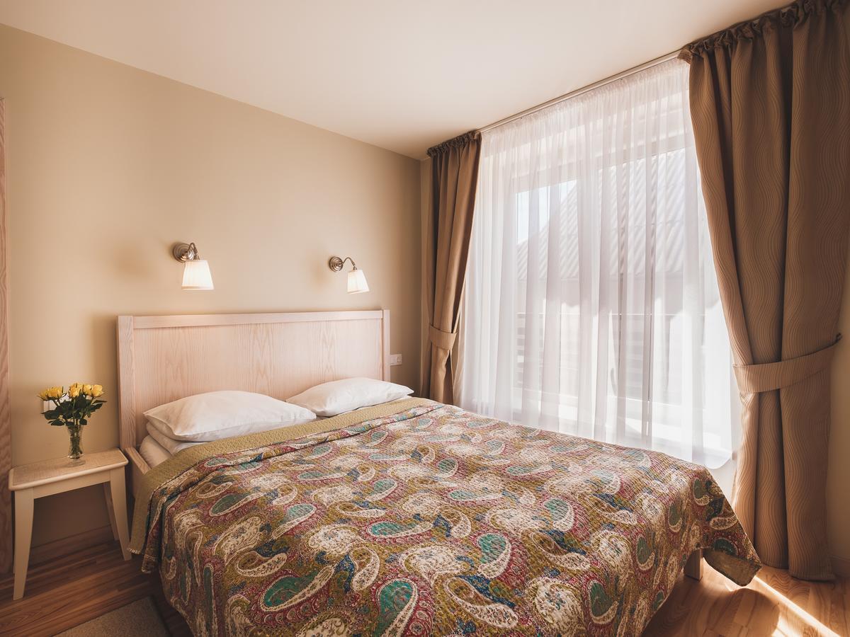 Palangos Vila Apartments Паланга Екстер'єр фото